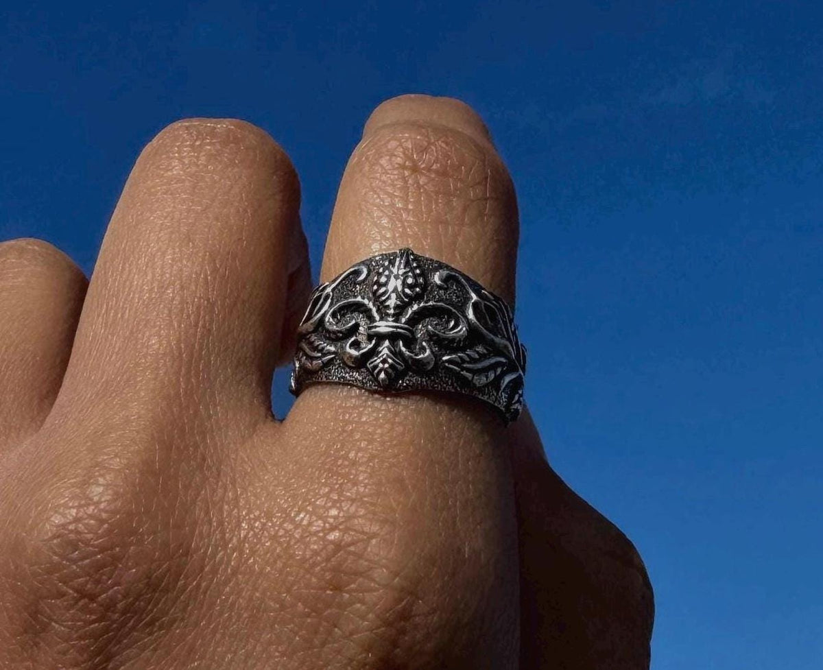 SHIELD RING 925 Sterling Silver Ring