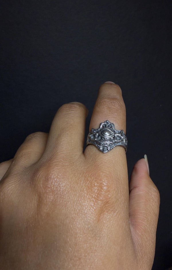 Gothic All-Seeing Eye Ring – Handcrafted Textured Statement Piece