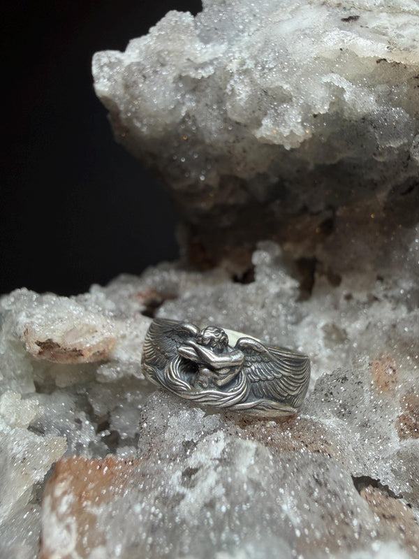 Fallen Angel Lucifer Ring – Gothic Engraved Statement Piece