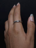 Twisted Thorn Ring