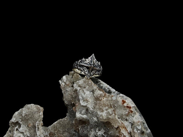 Star Point Ring